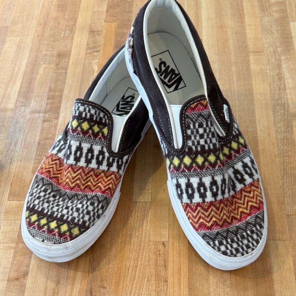 Vans Slip-On Mosaic Knit in Brown, Red & Yellow, Men’s size 10
